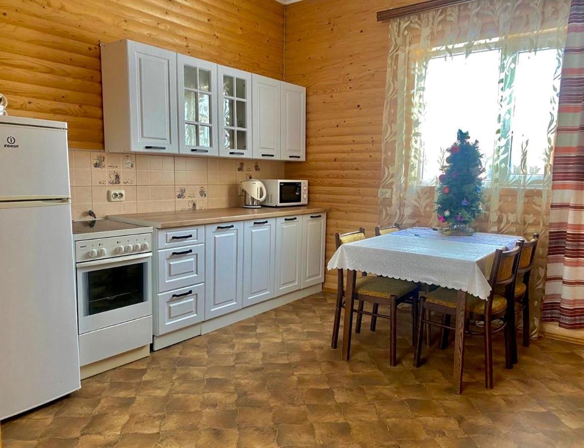 Затишний Будиночок Біля Річки Krivorovnya 外观 照片